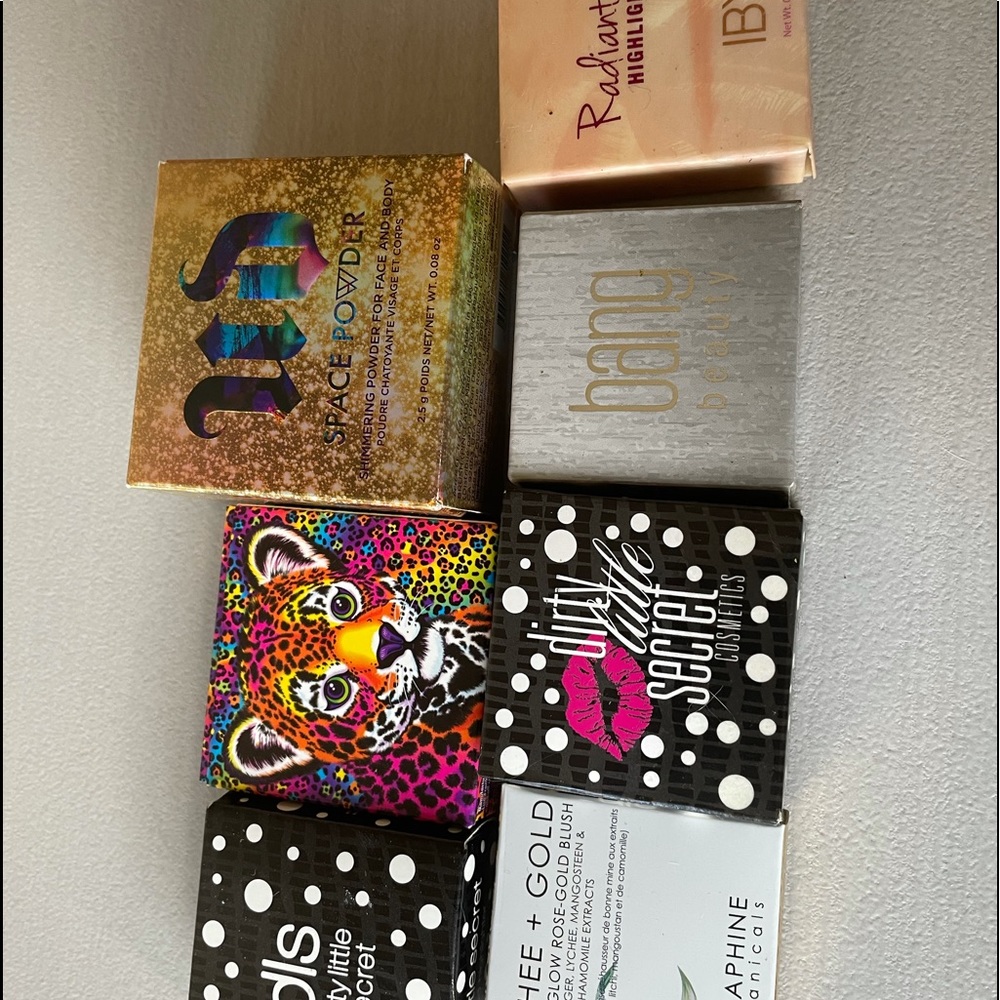 NAME BRAND UNOPENED MAKEUP!! Huge sale!